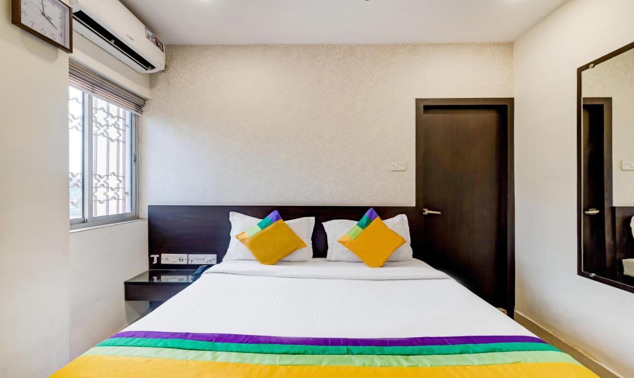 Itsy Hotels Neeranand Plaza コルカタ エクステリア 写真