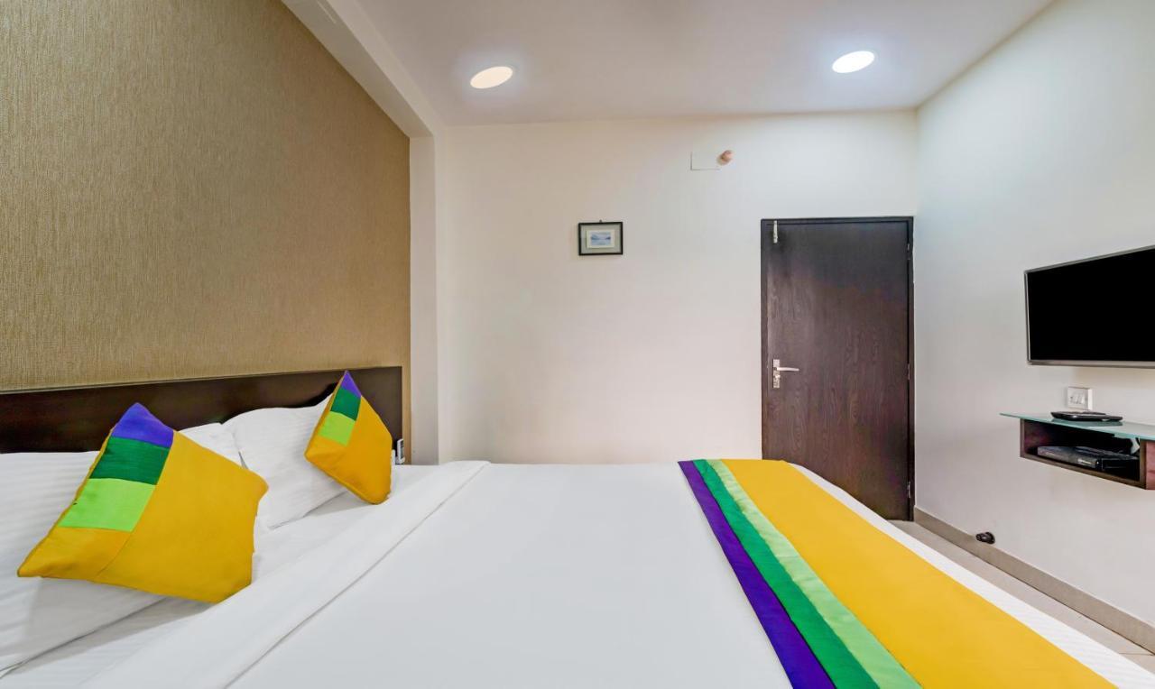 Itsy Hotels Neeranand Plaza コルカタ エクステリア 写真