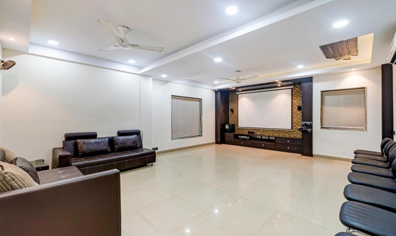 Itsy Hotels Neeranand Plaza コルカタ エクステリア 写真