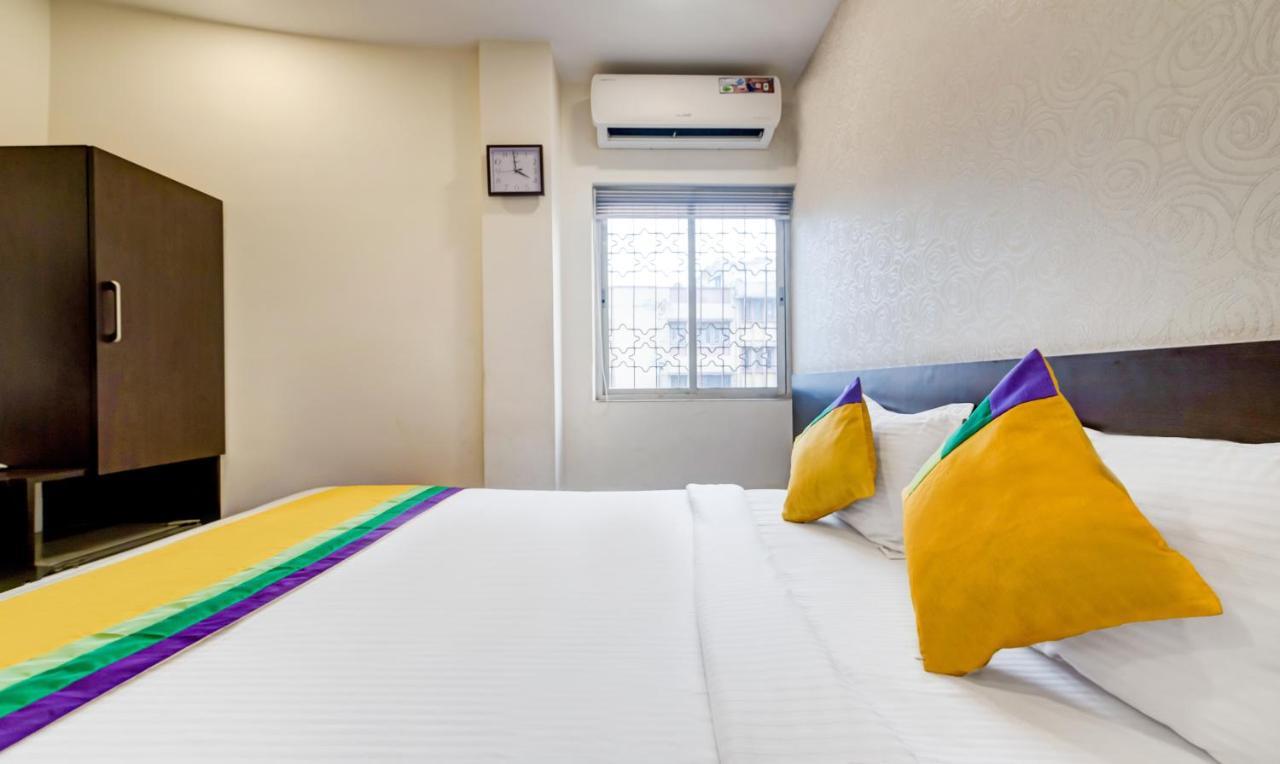 Itsy Hotels Neeranand Plaza コルカタ エクステリア 写真