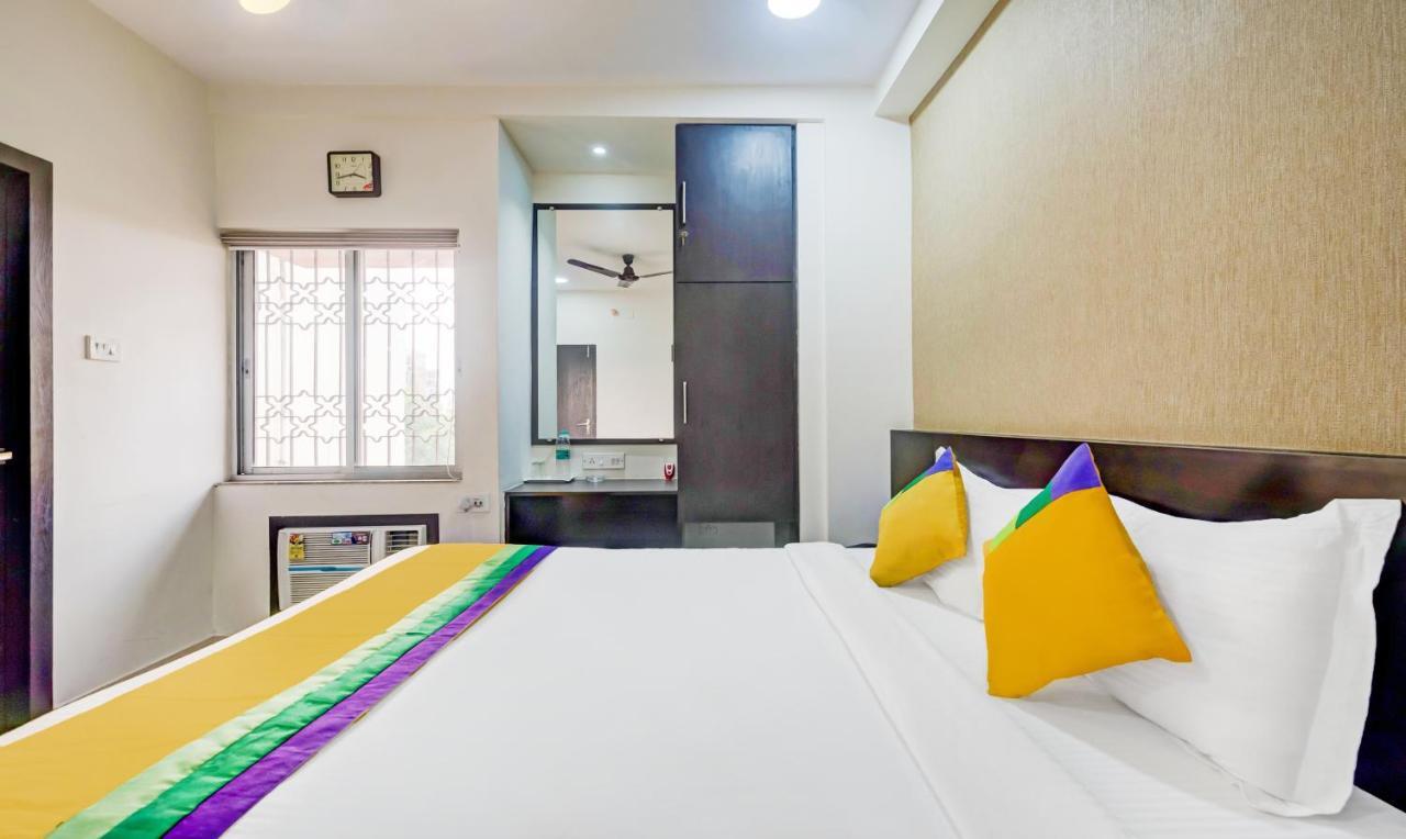 Itsy Hotels Neeranand Plaza コルカタ エクステリア 写真