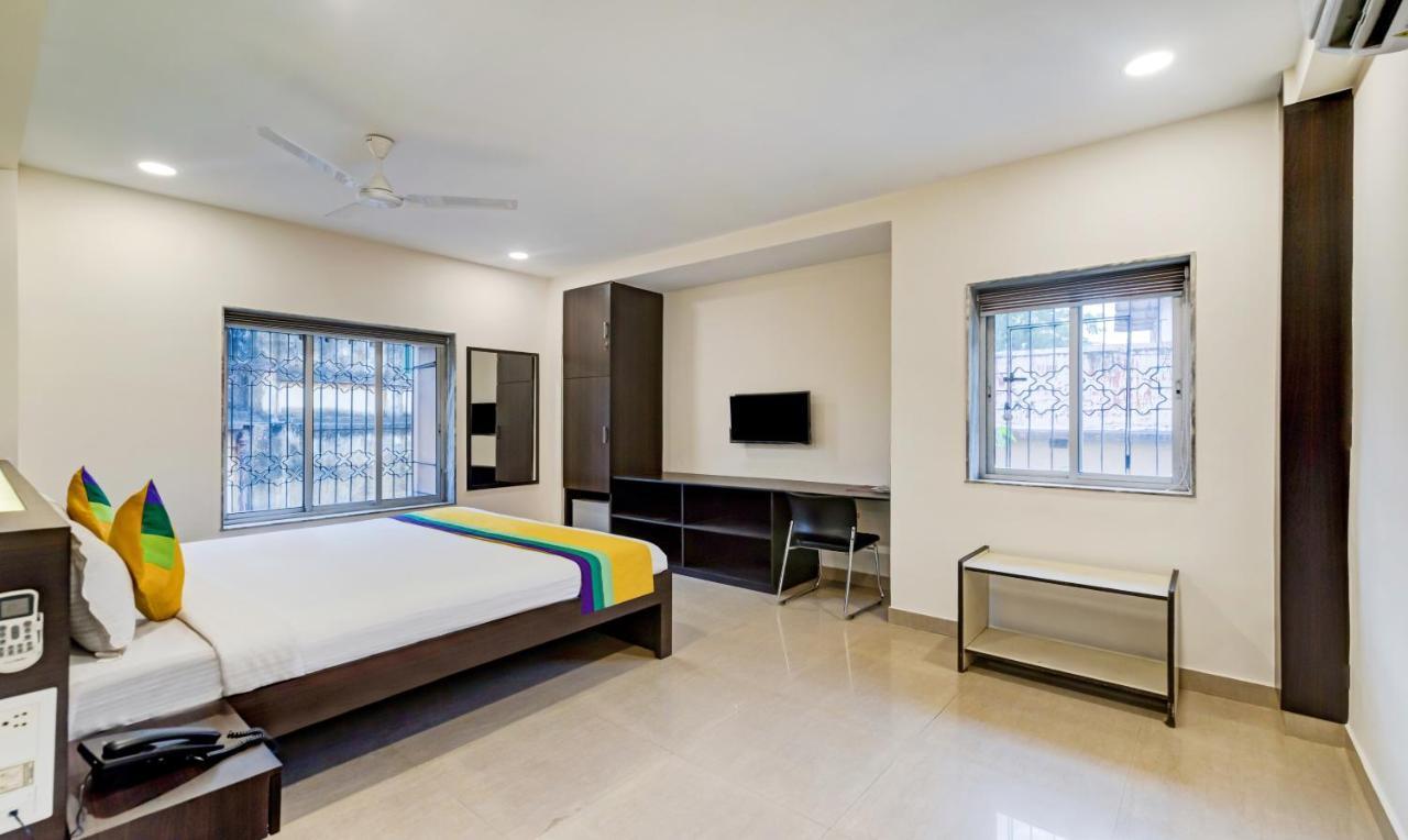 Itsy Hotels Neeranand Plaza コルカタ エクステリア 写真